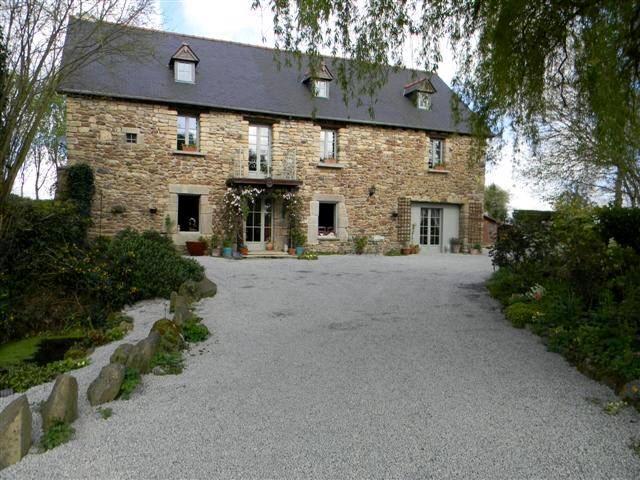 Bed and Breakfast Le Domaine De L'Arche Plouasne Exterior foto